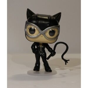 Pop!  FunkoVerse Vinyl Figure DC Comics Catwoman 2019 Pre-owned (J)